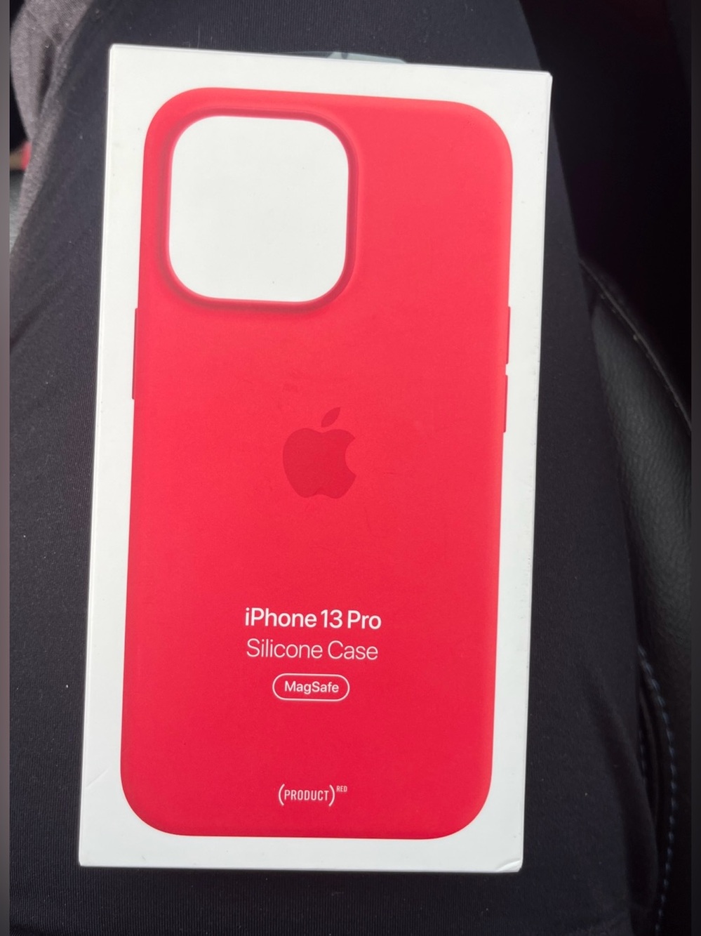 Apple iPhone 13 Pro Silicone Case in Red (MagSafe)
